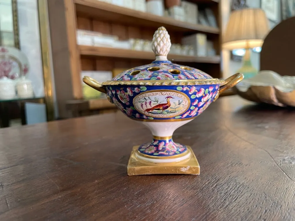 Rare Worcester porcelain Potpourri, c. 1813