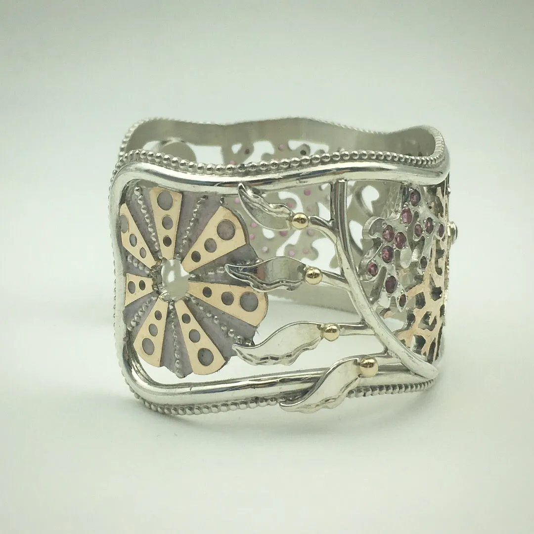 Seahorse Cuff