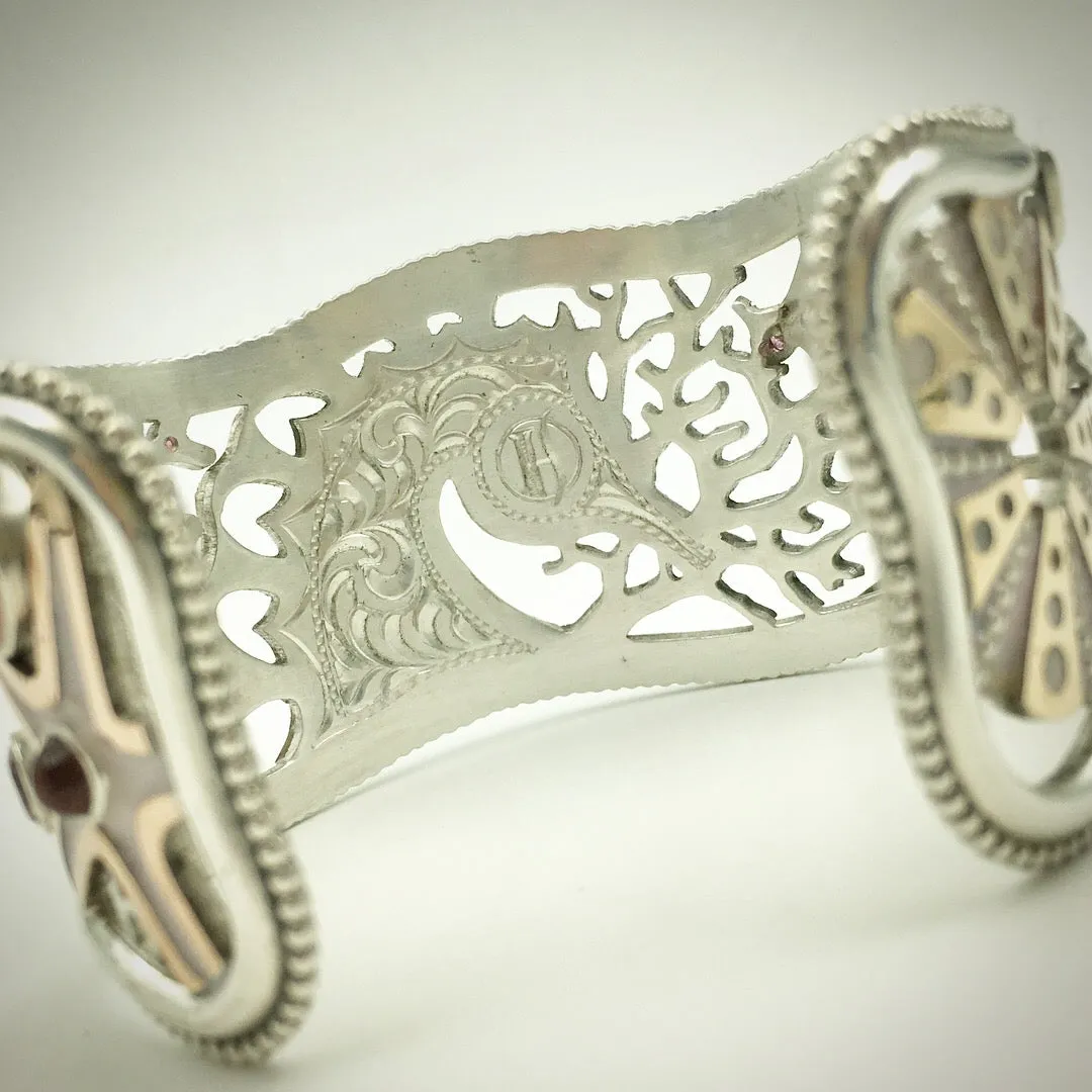 Seahorse Cuff
