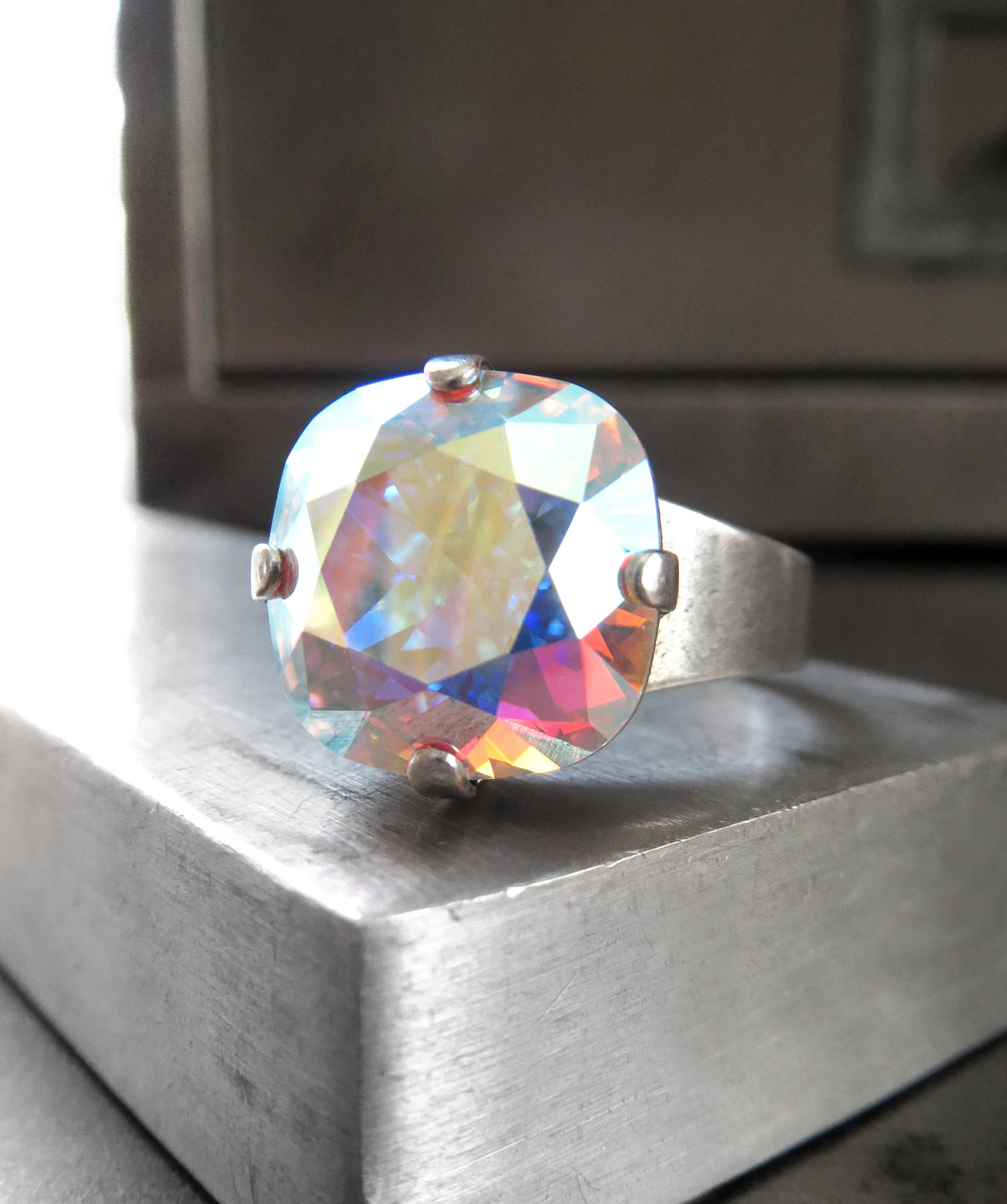 SHIMMER SILVER - Sparkling Ring with AB Crystal