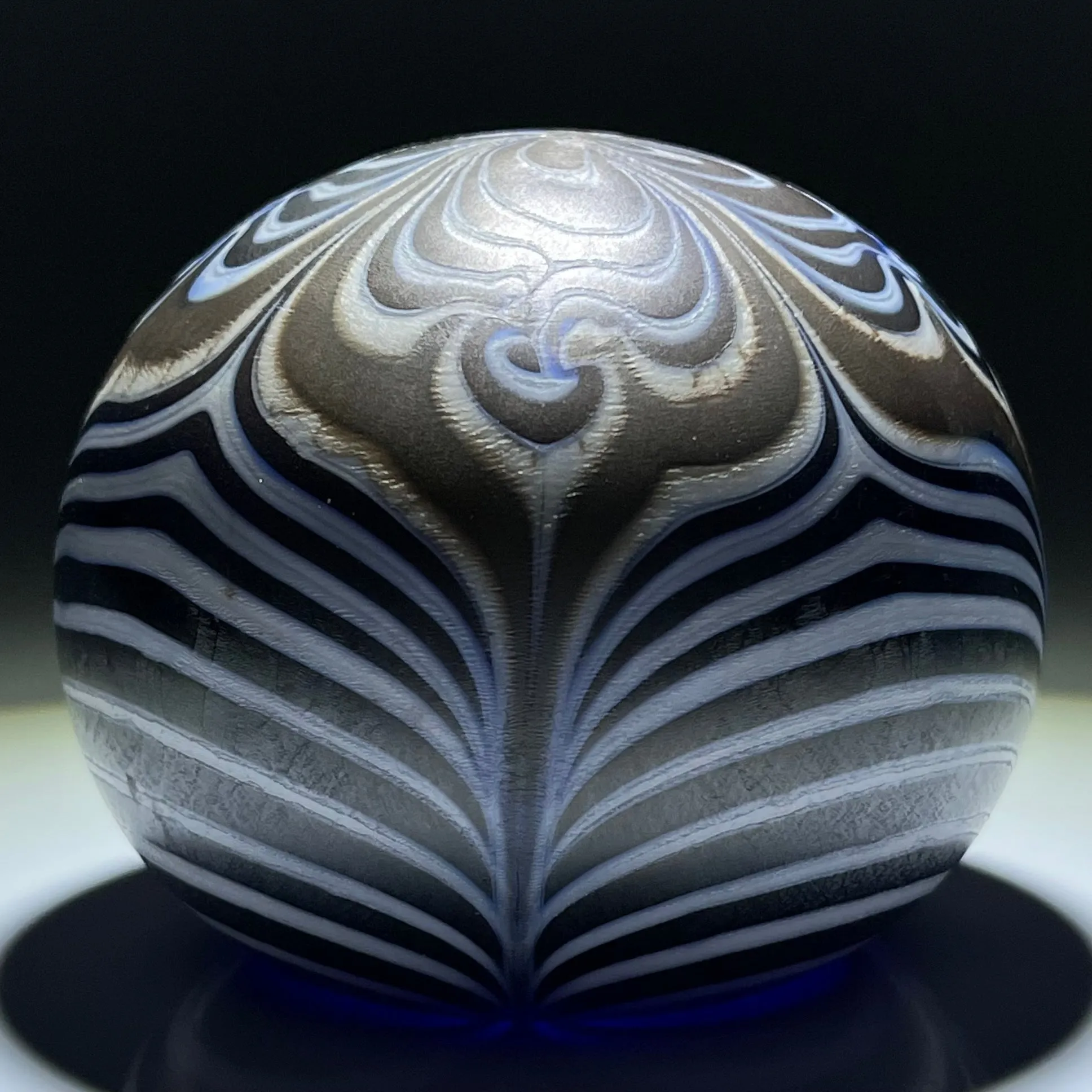 Signed Vandermark 1982 Surface Decorated Art Nouveau Style Pulled Feather Decoration