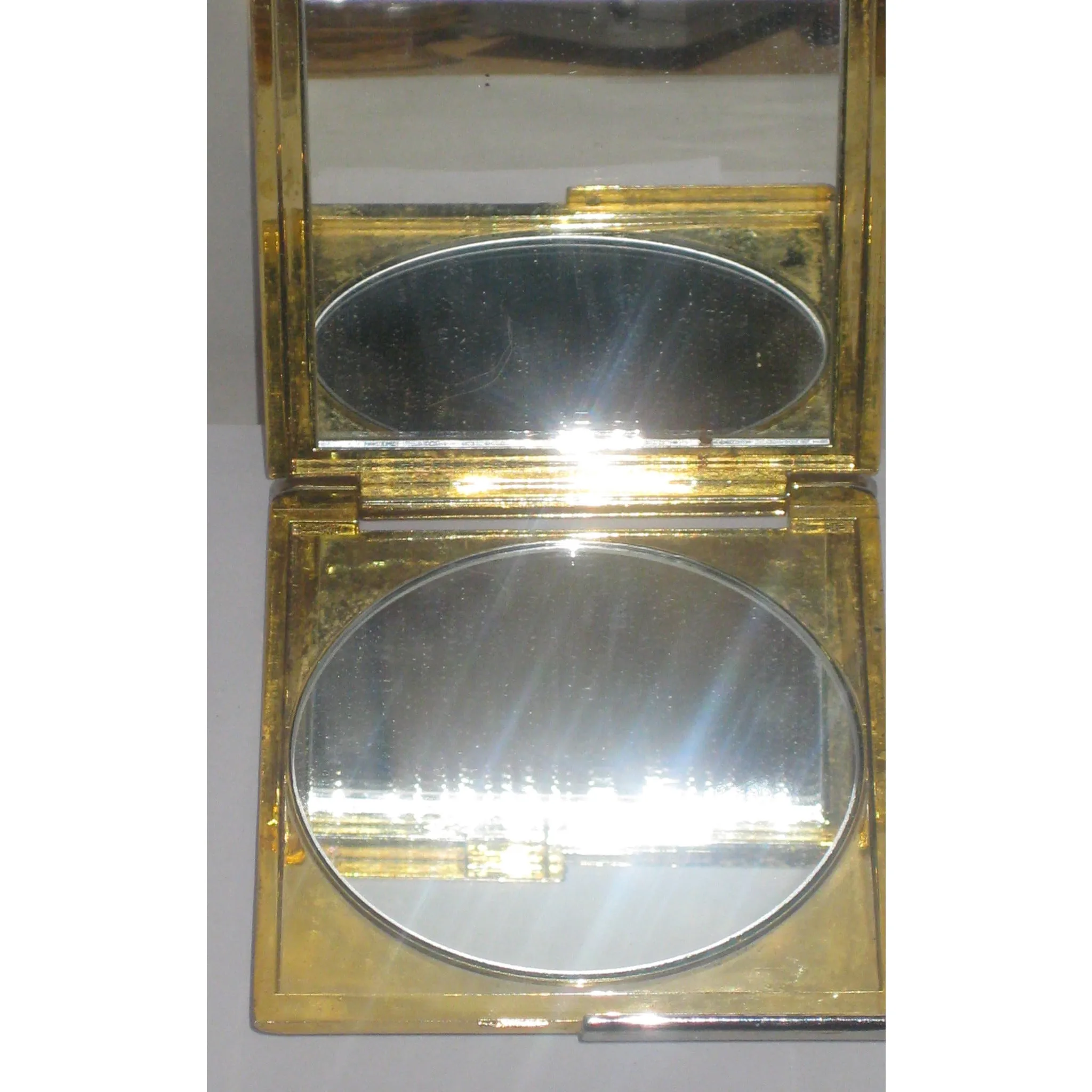 Silvertone Decorated Lady Compact