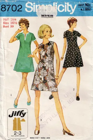 Simplicity 8702 Womens JIFFY Half Sized Shift Dress 1970s Vintage Sewing Pattern Size 16 1/2 Bust 39 inches UNCUT Factory Folded