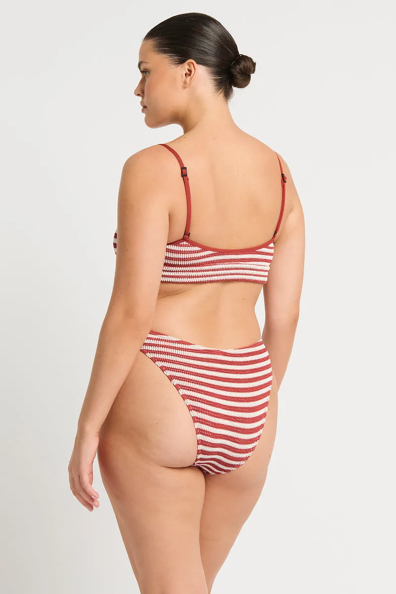 Strap Saint Crop
