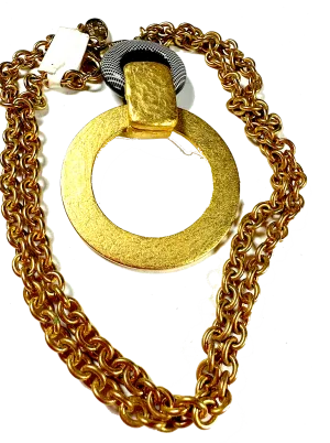 Vintage 90's Italian Goldplated Hammered Circle Pendant Necklace Mod Black White Lutcite