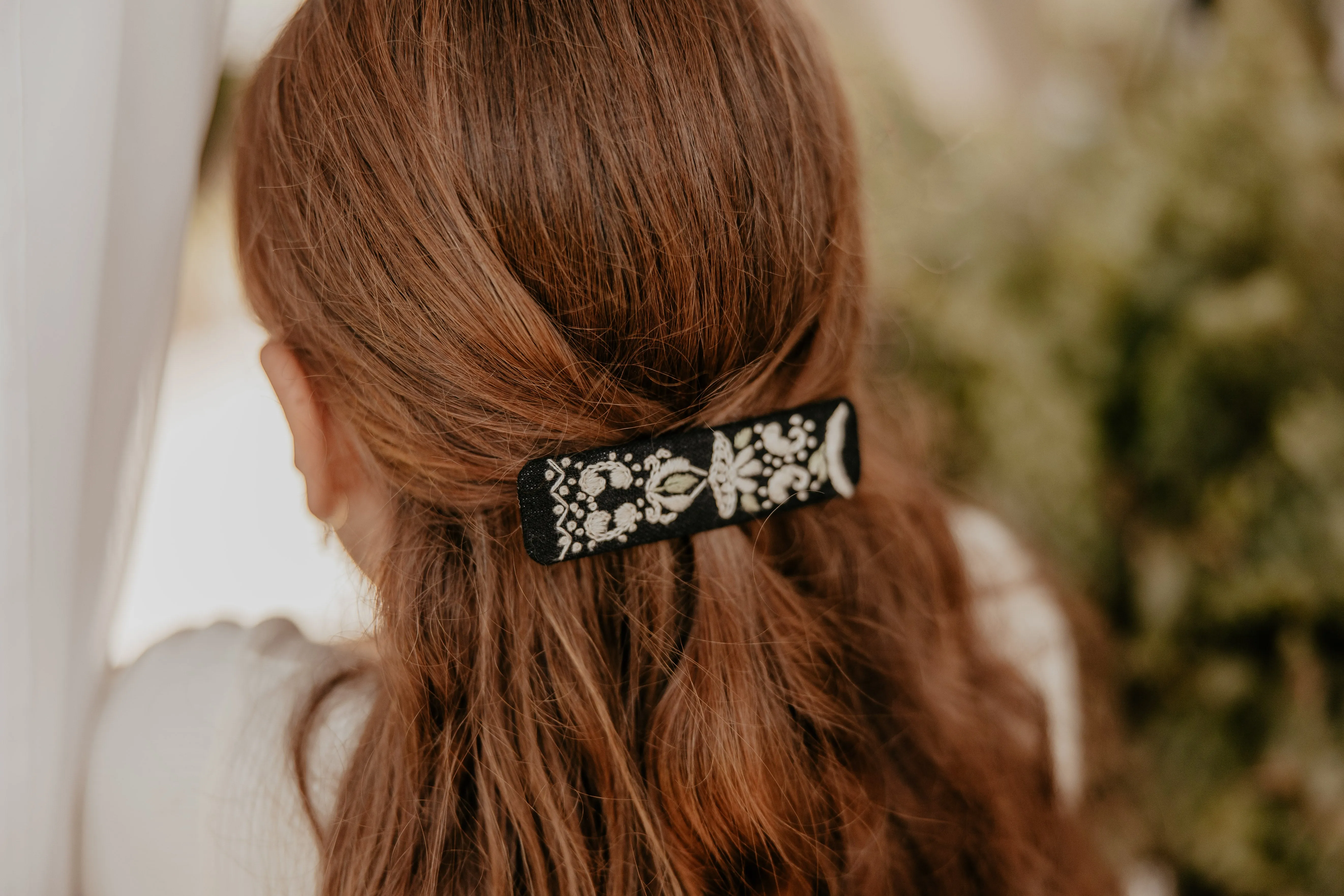 Vintage Black/Ivory Barrette