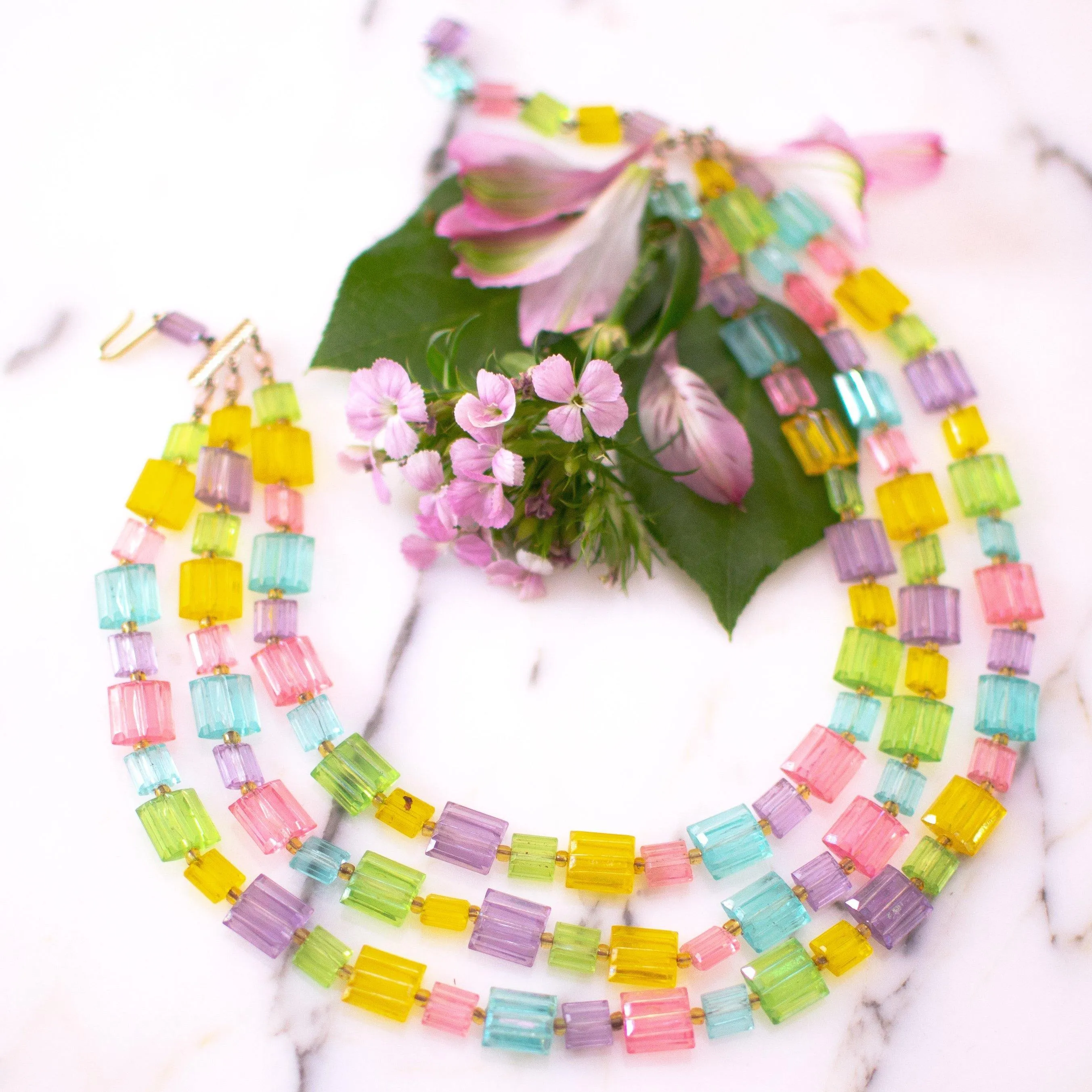 Vintage Pastel Rainbow Lucite Triple Stand Necklace