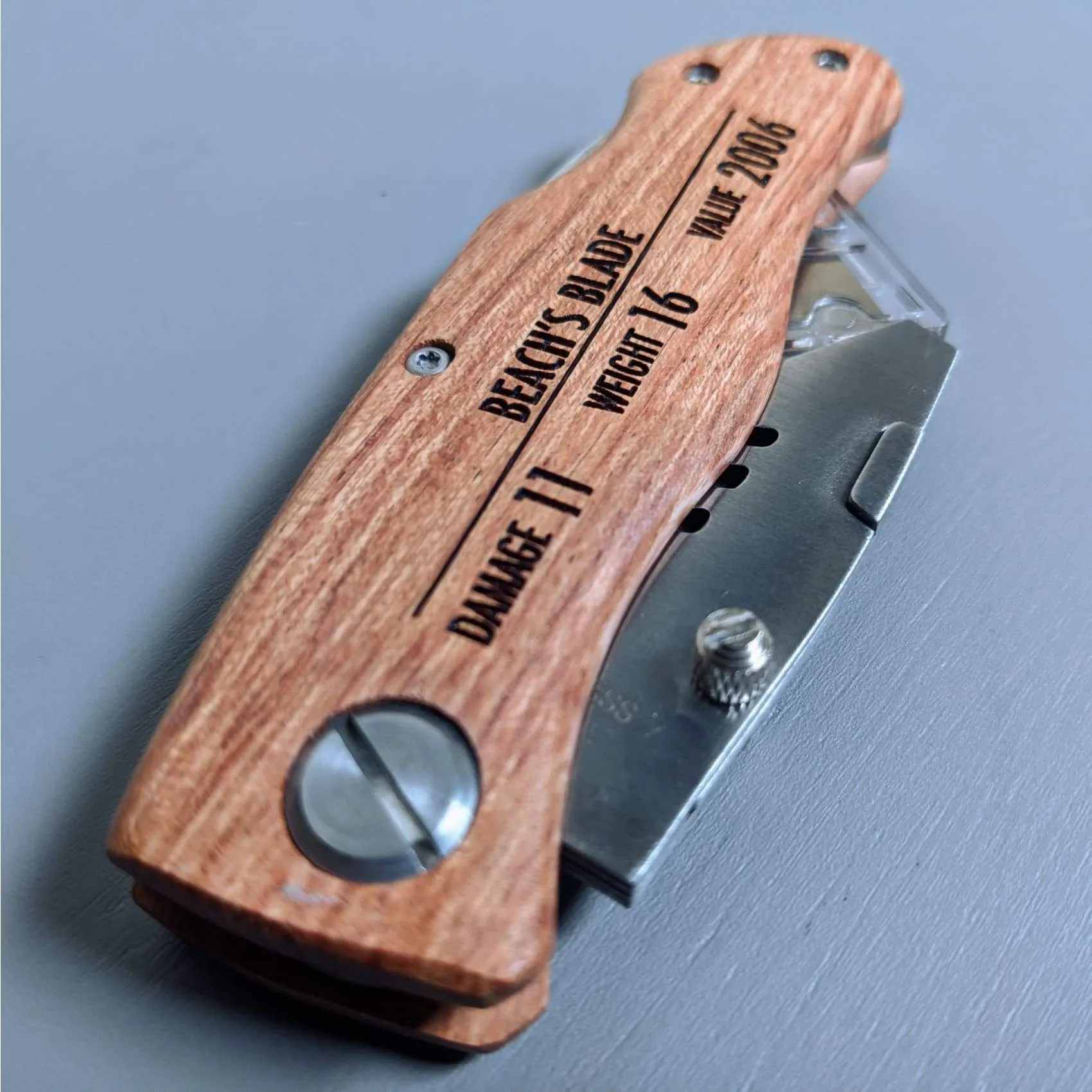 Wood Handle Utility Knife